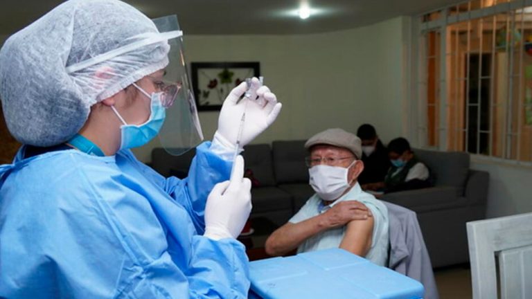 Van más de 400 mil dosis aplicadas en Colombia